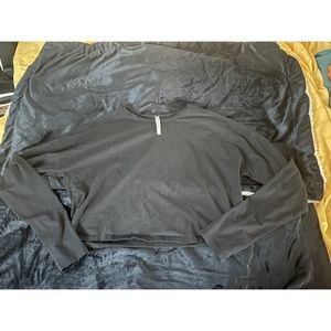 Fabletics cropped long sleeve